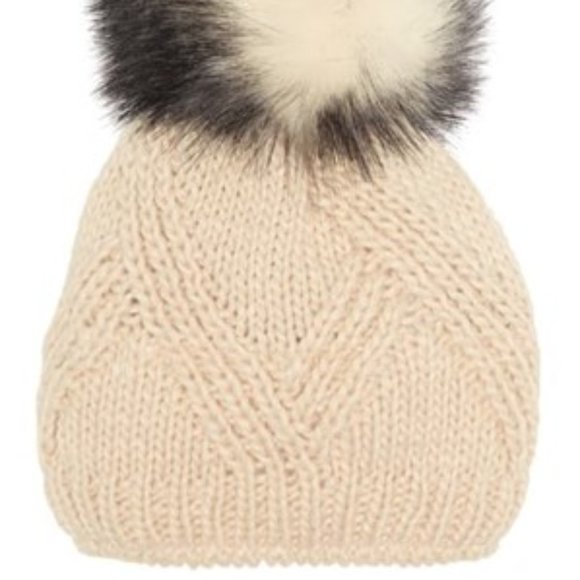 kyi Kyi Accessories - NWT-Kyi Kyi Cable Knit Faux Fur Pompom Beanie